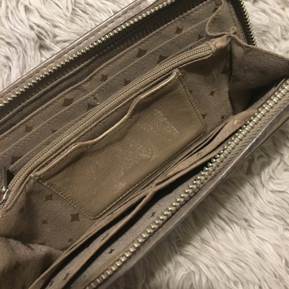 Fossil Maddox Signature Wallet - Picture 7 of 8